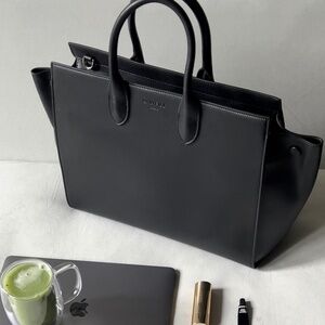 NEW Lawful London Lotus laptop tote bag - black NEW